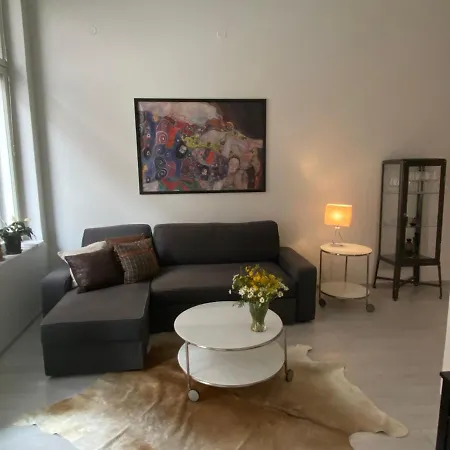 New Duplex Near Harbour With Parking & Wifi